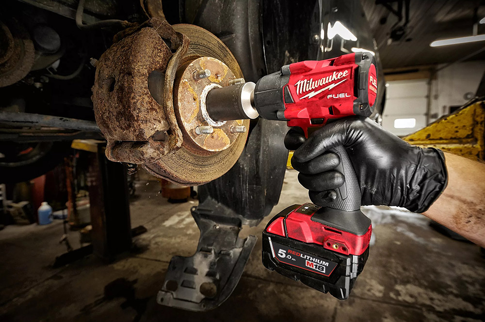 Nuevas llaves de impacto Milwaukee M18 FIW2F12 y M18 FMTIW2F12